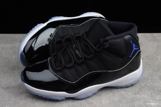 Jordan Retro (2016) Space 11 378037-003  Jam 0824